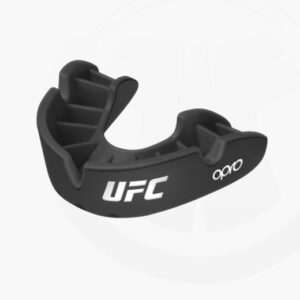 opro-ufc-schwarz