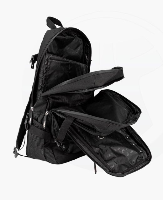 venum-challenger-pro-rucksack-schwarz02
